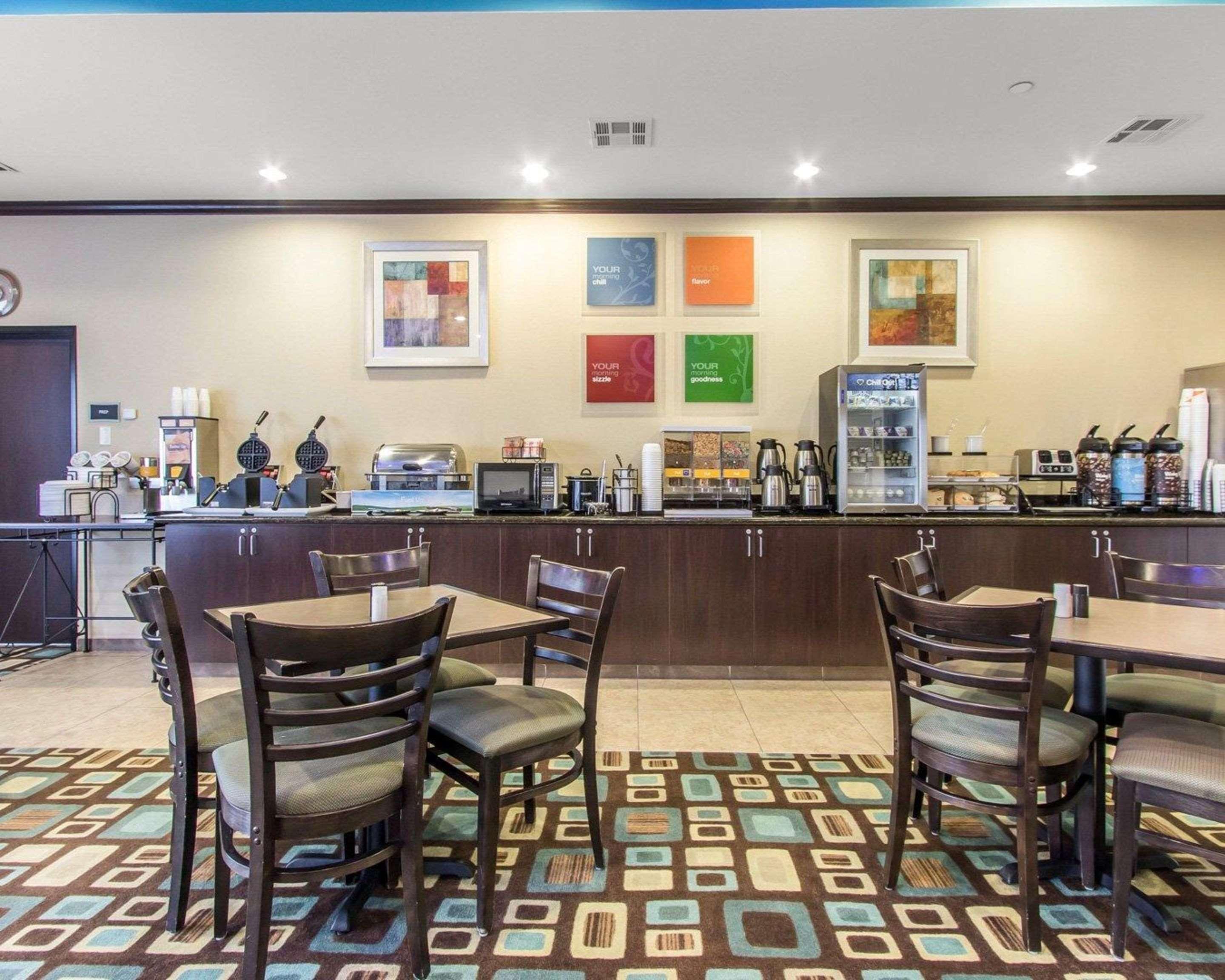 Comfort Inn & Suites Oklahoma City West - I-40 Εξωτερικό φωτογραφία