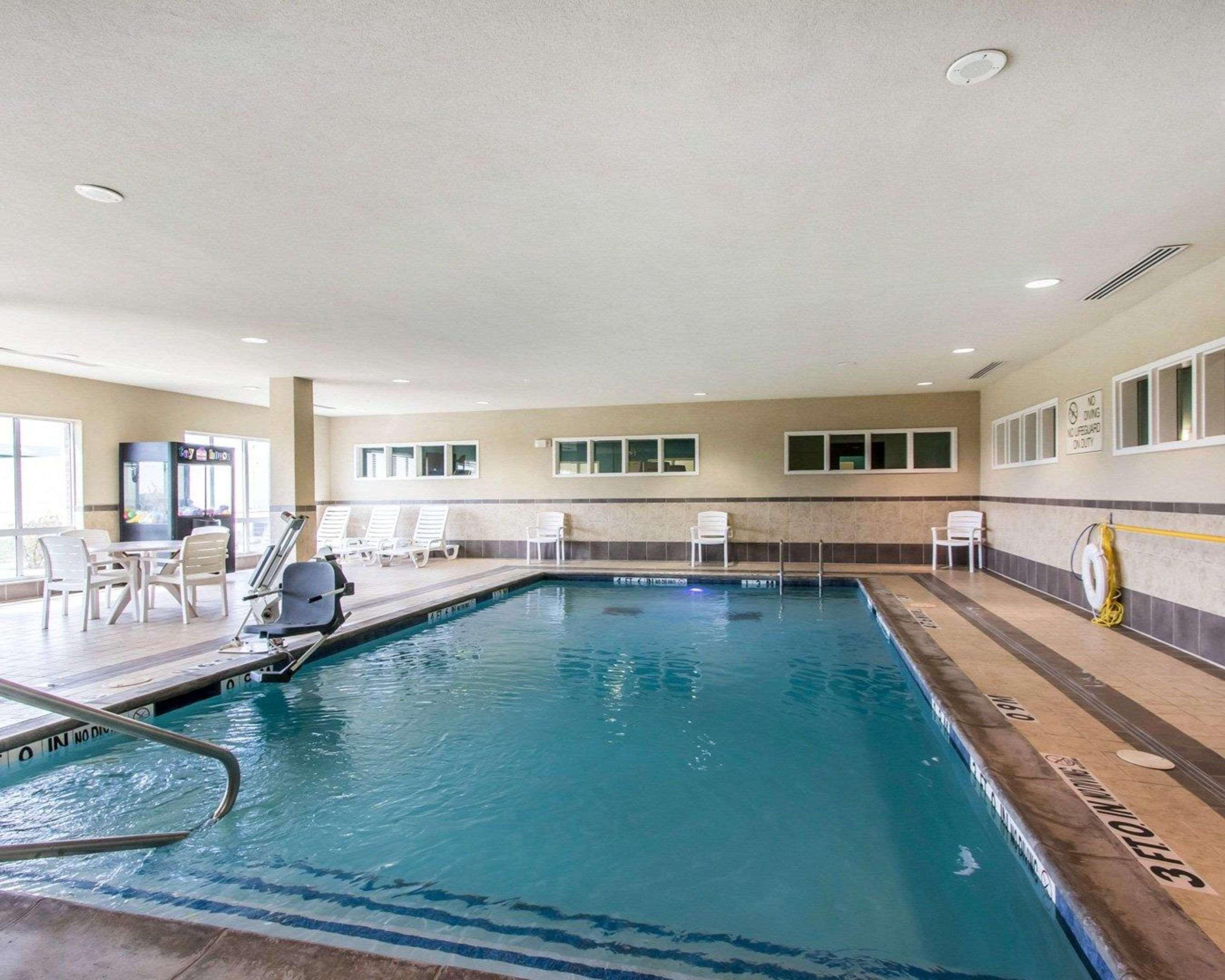 Comfort Inn & Suites Oklahoma City West - I-40 Εξωτερικό φωτογραφία